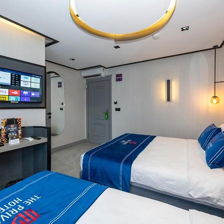 The Private Airport Hotel Istanbul Bagian luar foto