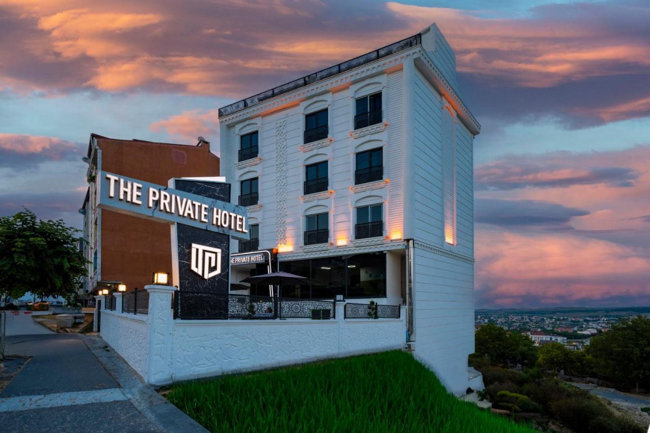 The Private Airport Hotel Istanbul Bagian luar foto