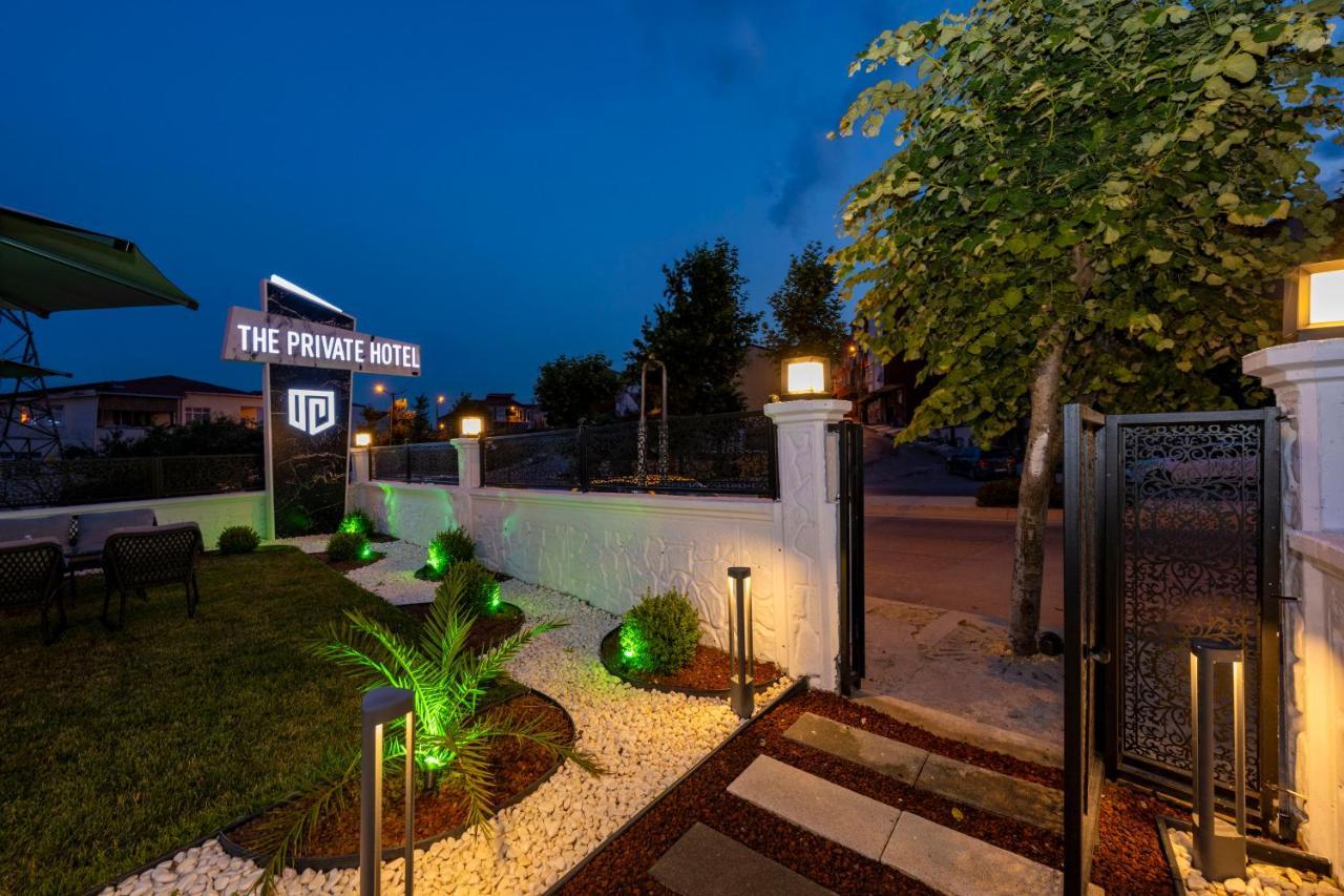The Private Airport Hotel Istanbul Bagian luar foto